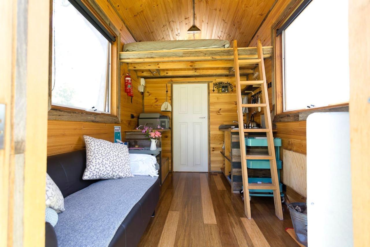 Ardingly Tiny House Villa Newham Bagian luar foto