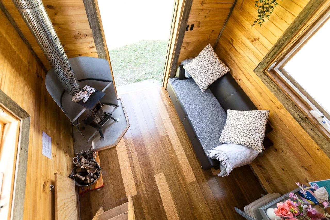 Ardingly Tiny House Villa Newham Bagian luar foto